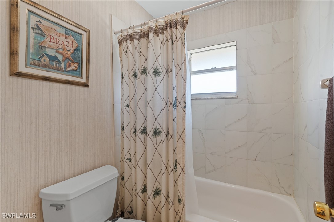 2 Bed Waterfront Home for Sale in Fort Myers, photo 19