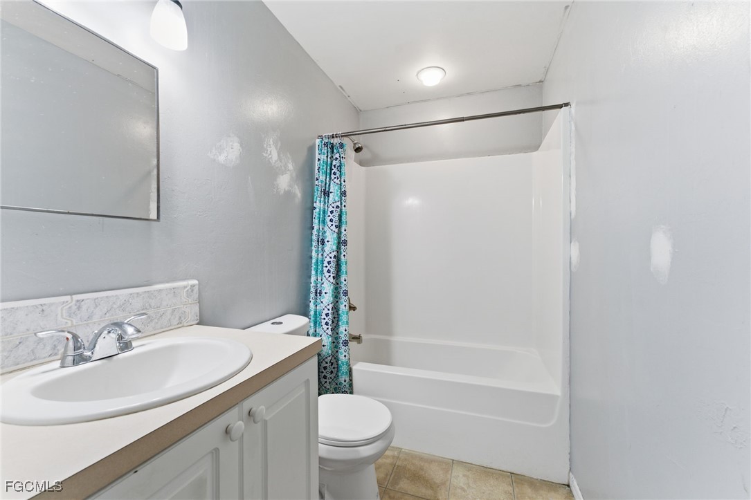 3 Bed SingleFamilyResidence for Sale in Cape Coral, FL — photo 19