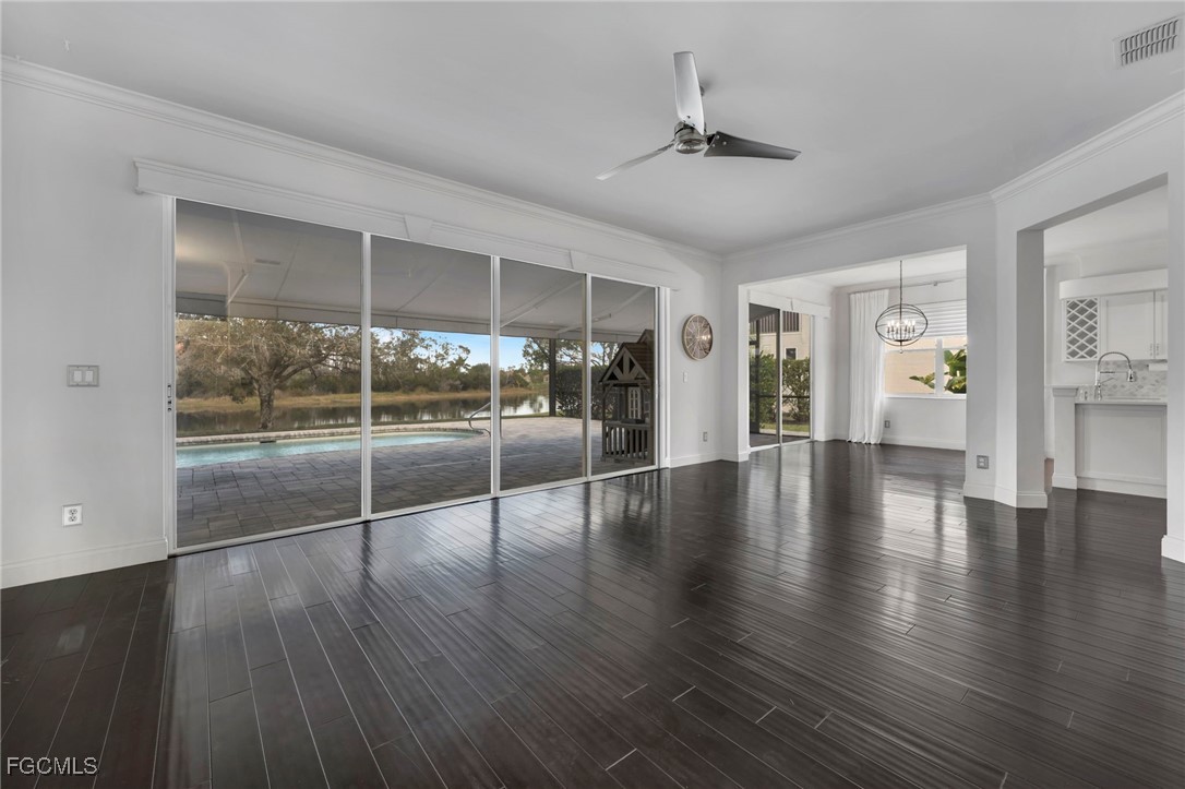 5 Bed Pool Home for Sale in Stoneybrook, photo 19
