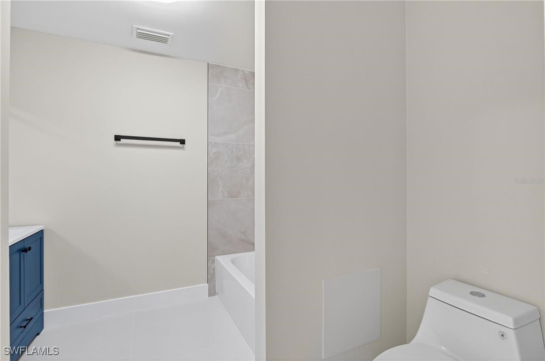 3 Bed SingleFamilyResidence for Sale in Lehigh Acres, photo 19