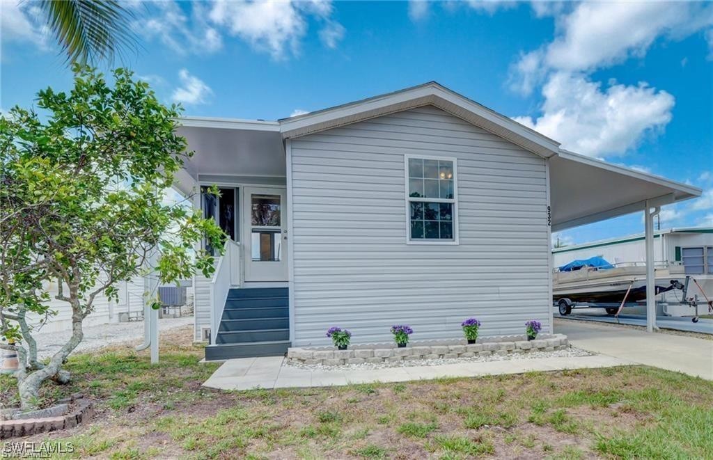 2 Bed ManufacturedHome for Sale in Naples, FL, $167,000 — photo 19