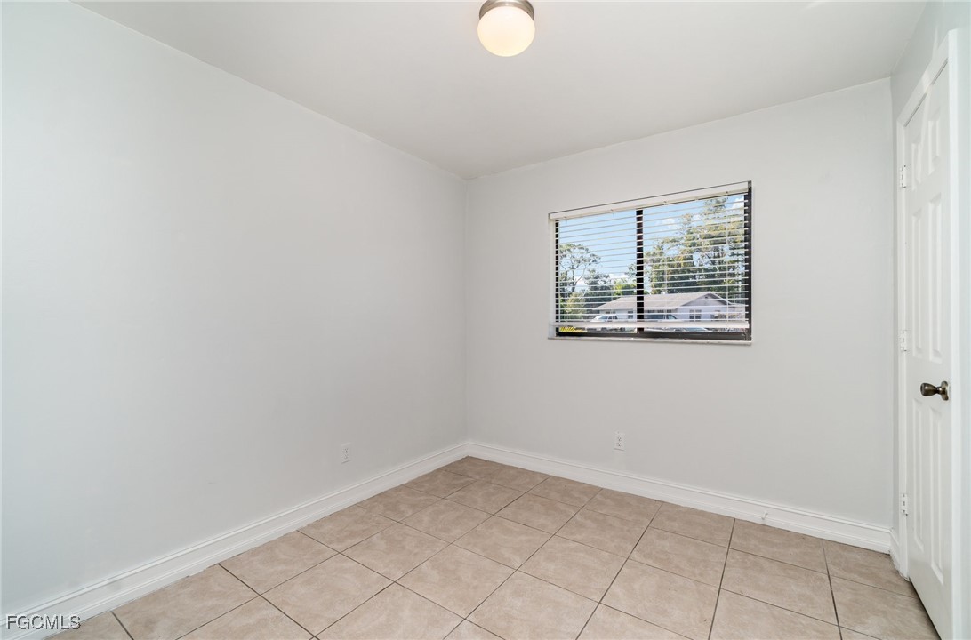 3 Bed SingleFamilyResidence for Sale in Fort Myers, photo 19