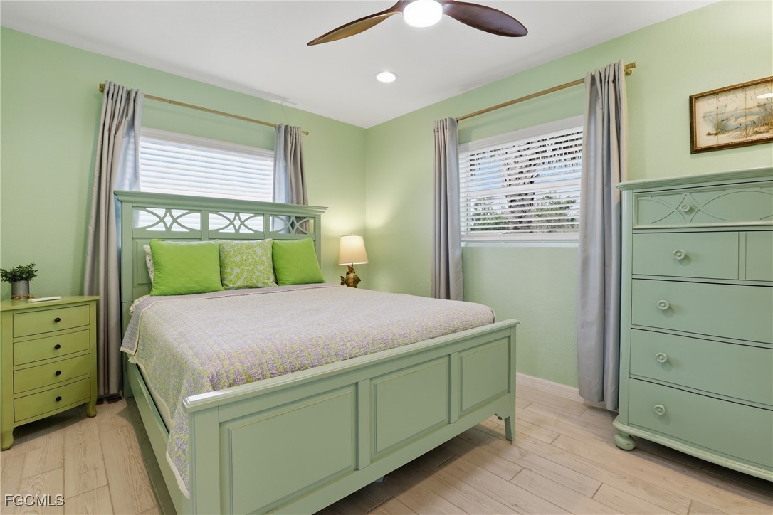 2 Bed Waterfront Home for Sale in Bokeelia, photo 19