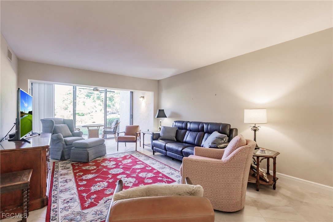 2 Bed Waterfront Home for Sale in Fort Myers, photo 19