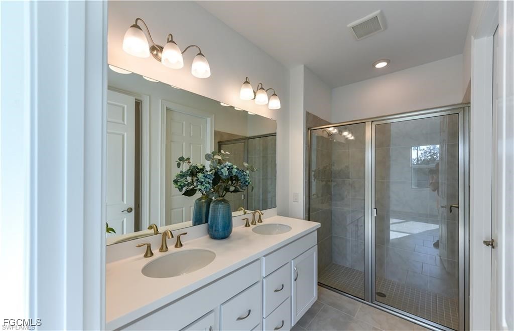 2 Bed Waterfront Home for Sale in Punta Gorda, FL — photo 19