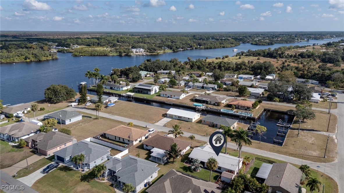 2 Bed Waterfront Home for Sale in Fort Myers, photo 19