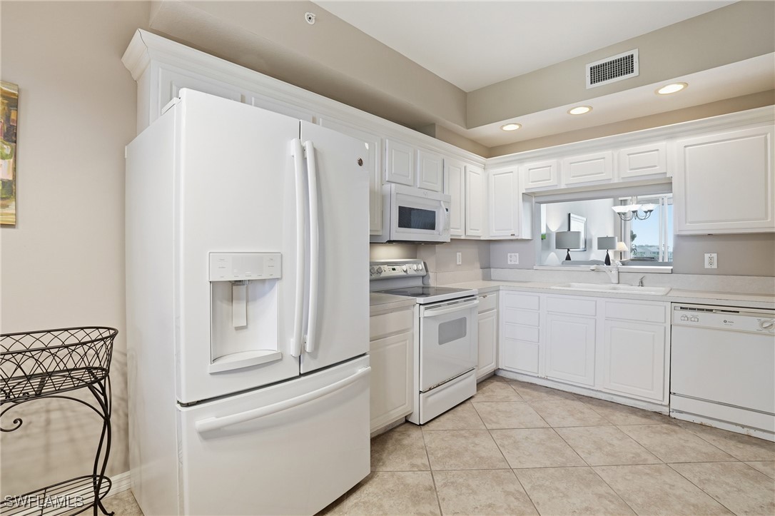 2 Bed Waterfront Home for Sale in Palm Harbor Club, FL — photo 19