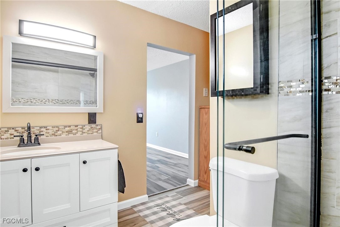 2 Bed SingleFamilyResidence for Sale in Port Charlotte, photo 19
