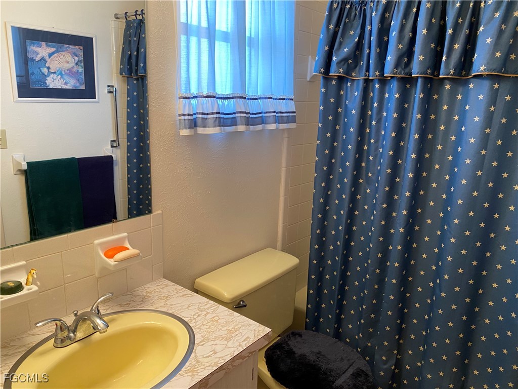 2 Bed Waterfront Home for Sale in Tropic Terrace, photo 19