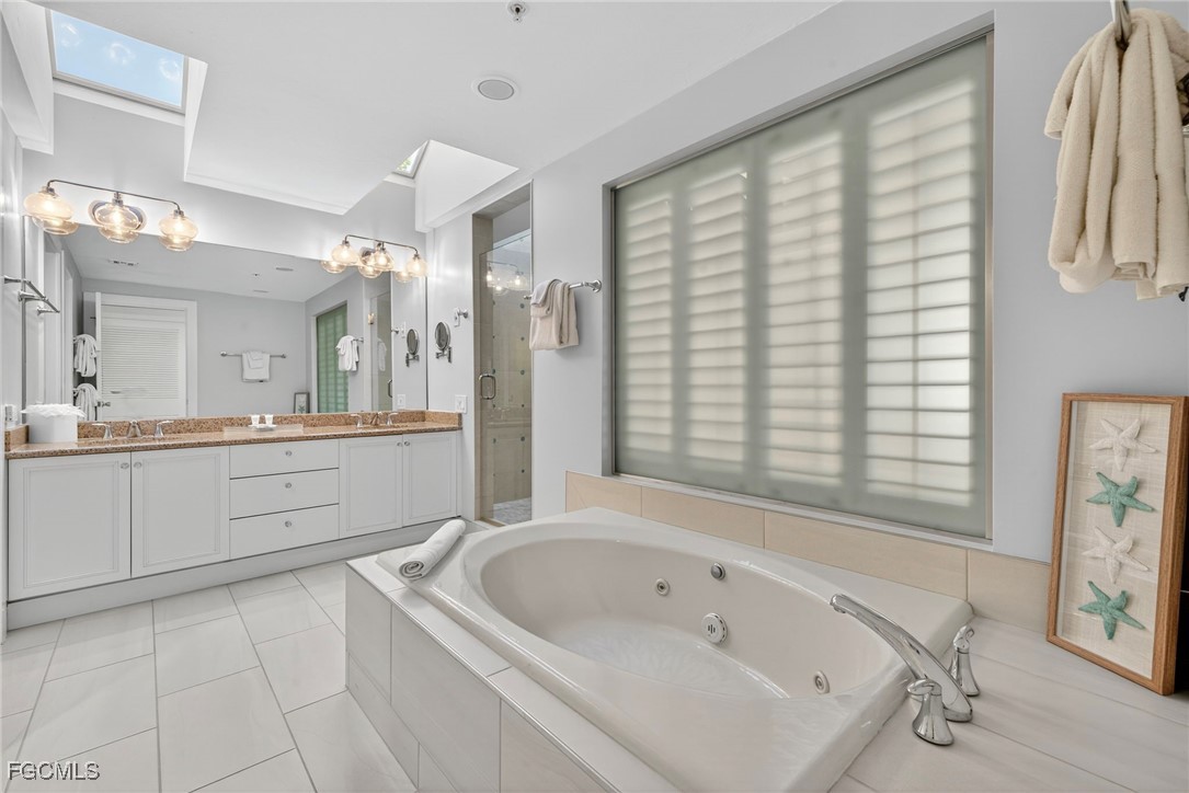2 Bed Waterfront Home for Sale in Land'S End, FL, $1,250,000 — photo 19
