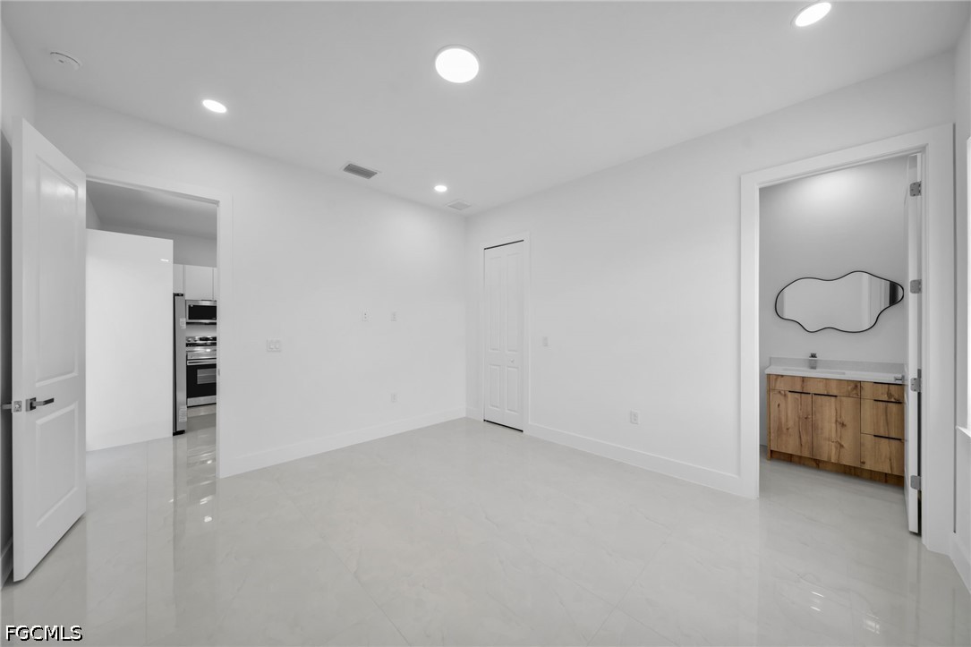 3 Bed SingleFamilyResidence for Sale in Lehigh Acres, photo 19