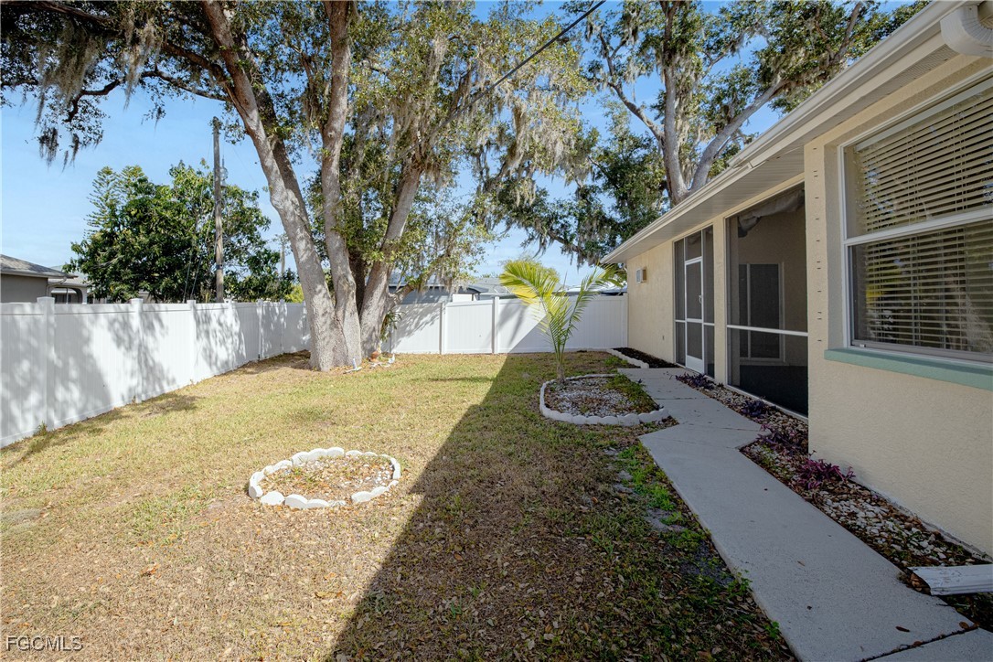 3 Bed SingleFamilyResidence for Sale in Port Charlotte, FL — photo 19
