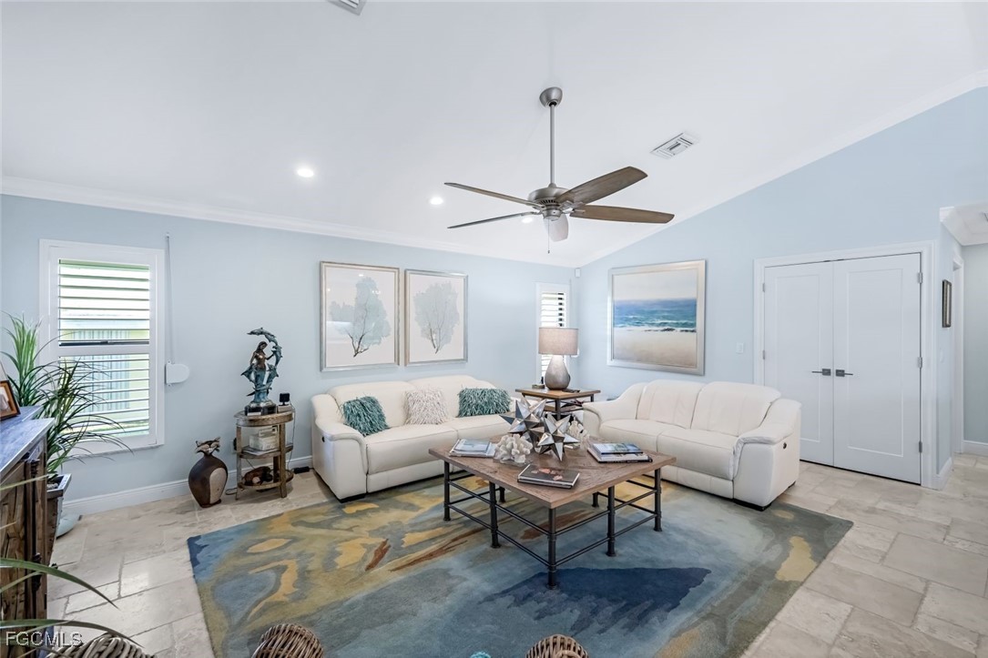 3 Bed Pool Home for Sale in Palm Acres, photo 19