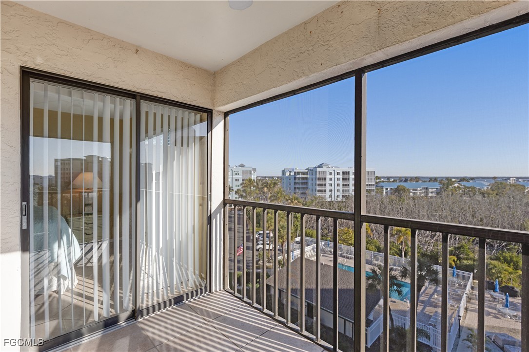 2 Bed Condominium for Sale in Fort Myers Beach, FL, $324,900 — photo 19