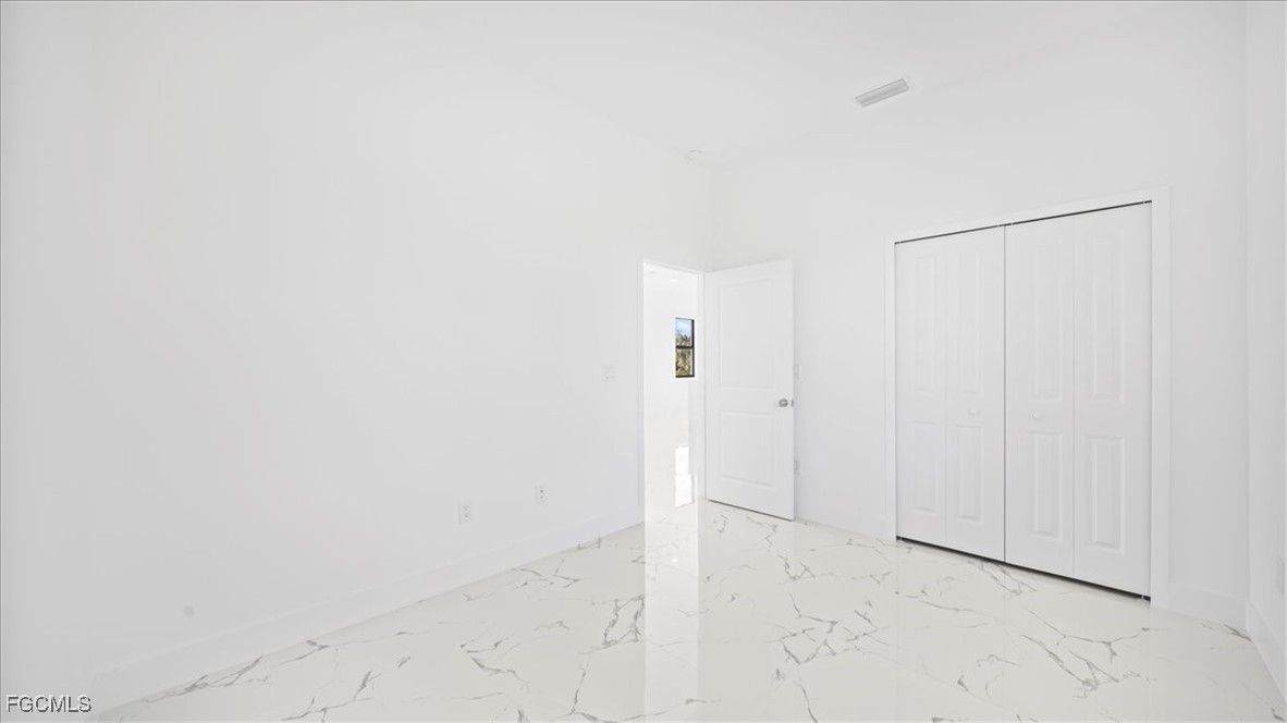 3 Bed SingleFamilyResidence for Sale in Lehigh Acres, photo 19