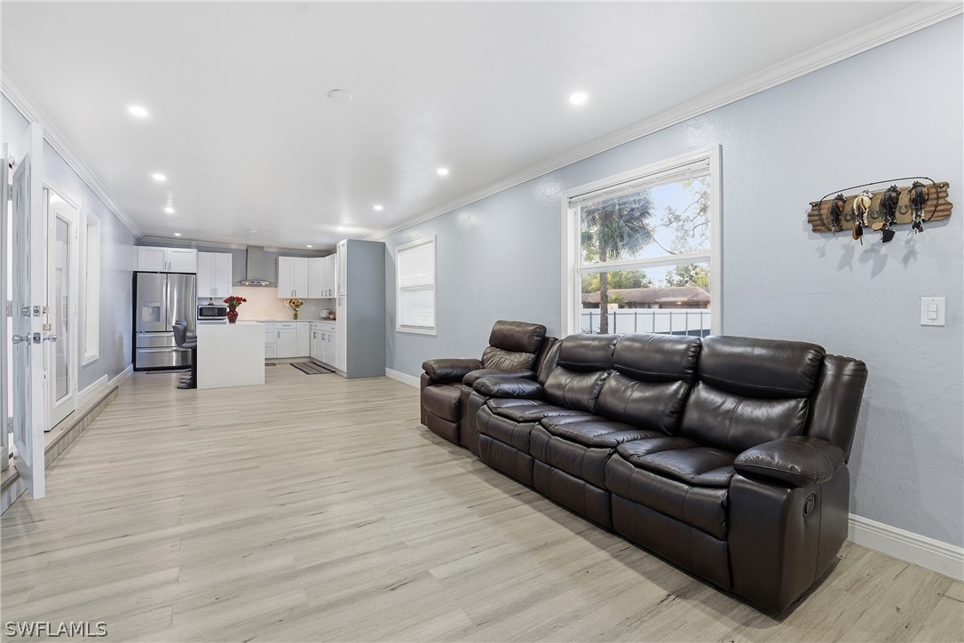 2 Bed SingleFamilyResidence for Sale in Naples, photo 19