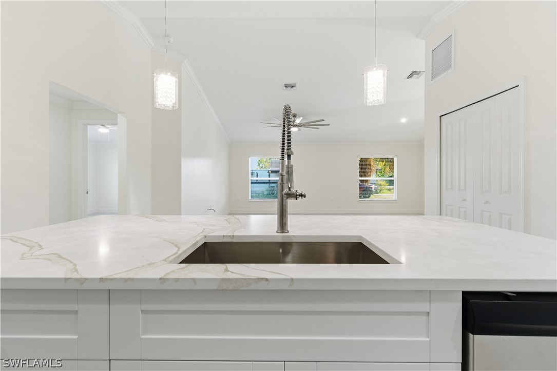 3 Bed SingleFamilyResidence for Sale in Fort Myers, FL — photo 19