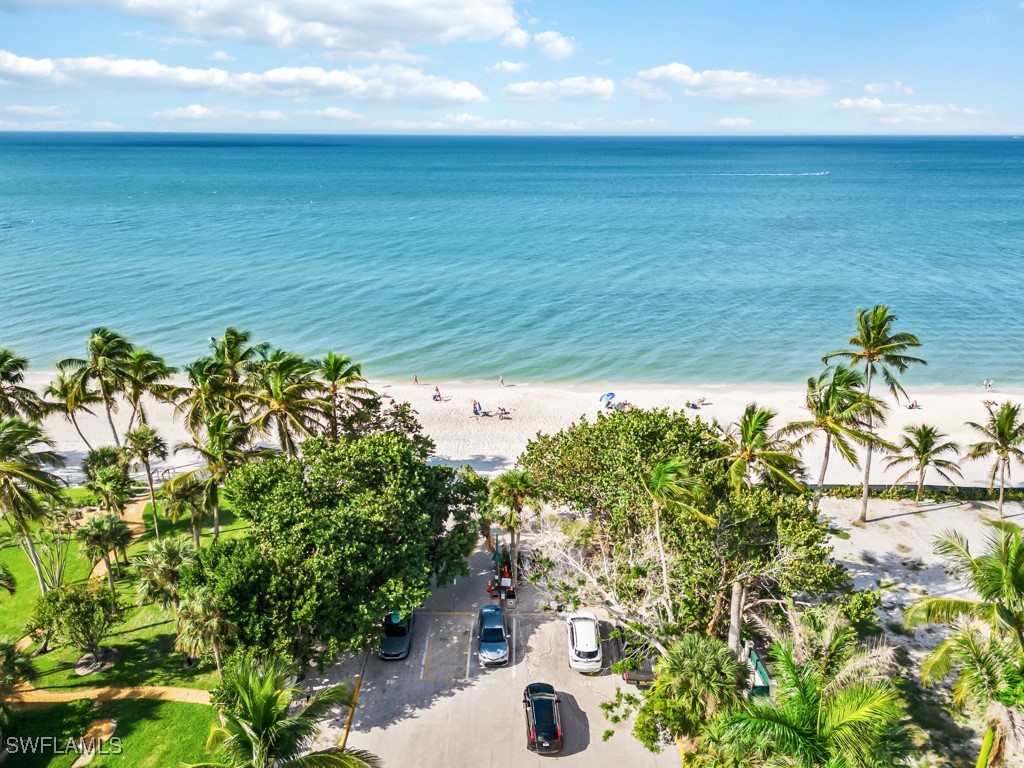 2 Bed Condominium for Sale in Naples, photo 19
