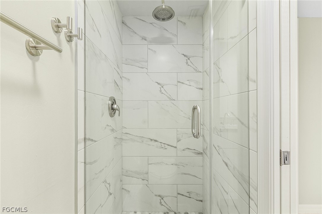 2 Bed Waterfront Home for Sale in Royal Woods, photo 19