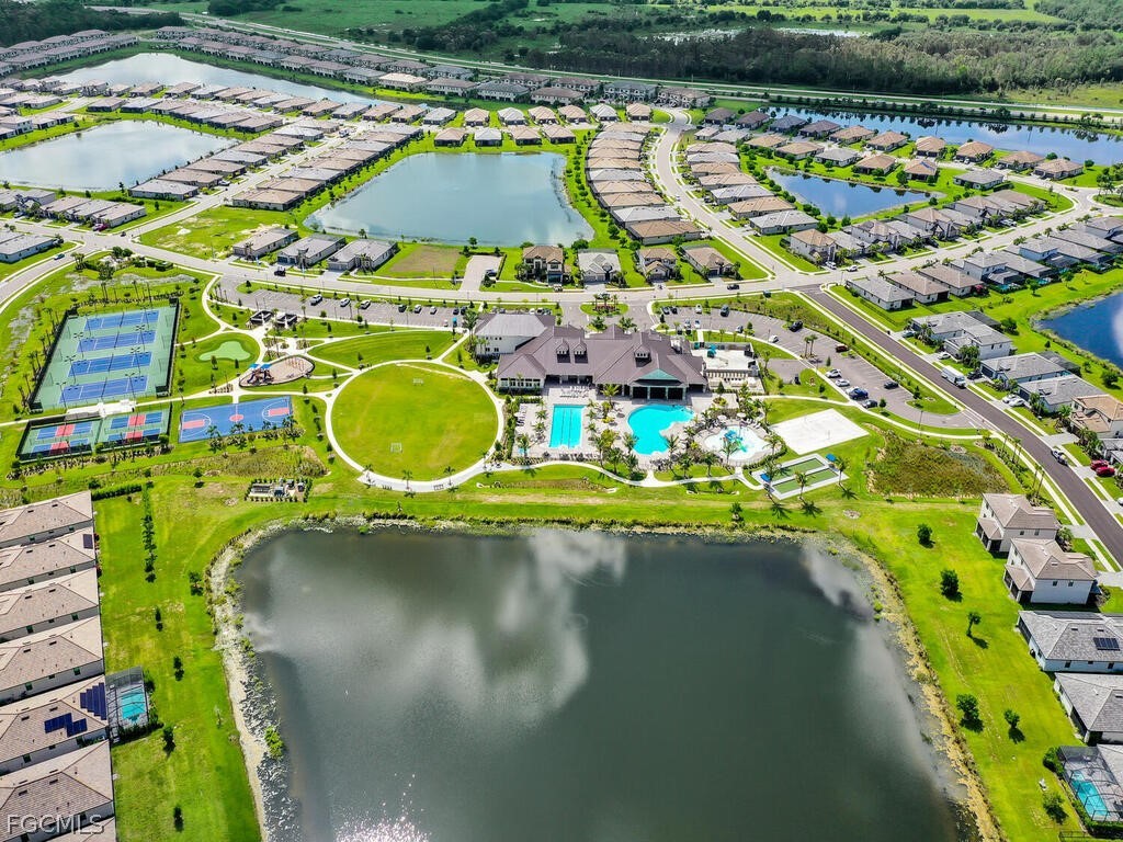 2 Bed Waterfront Home for Sale in Timber Creek, photo 19