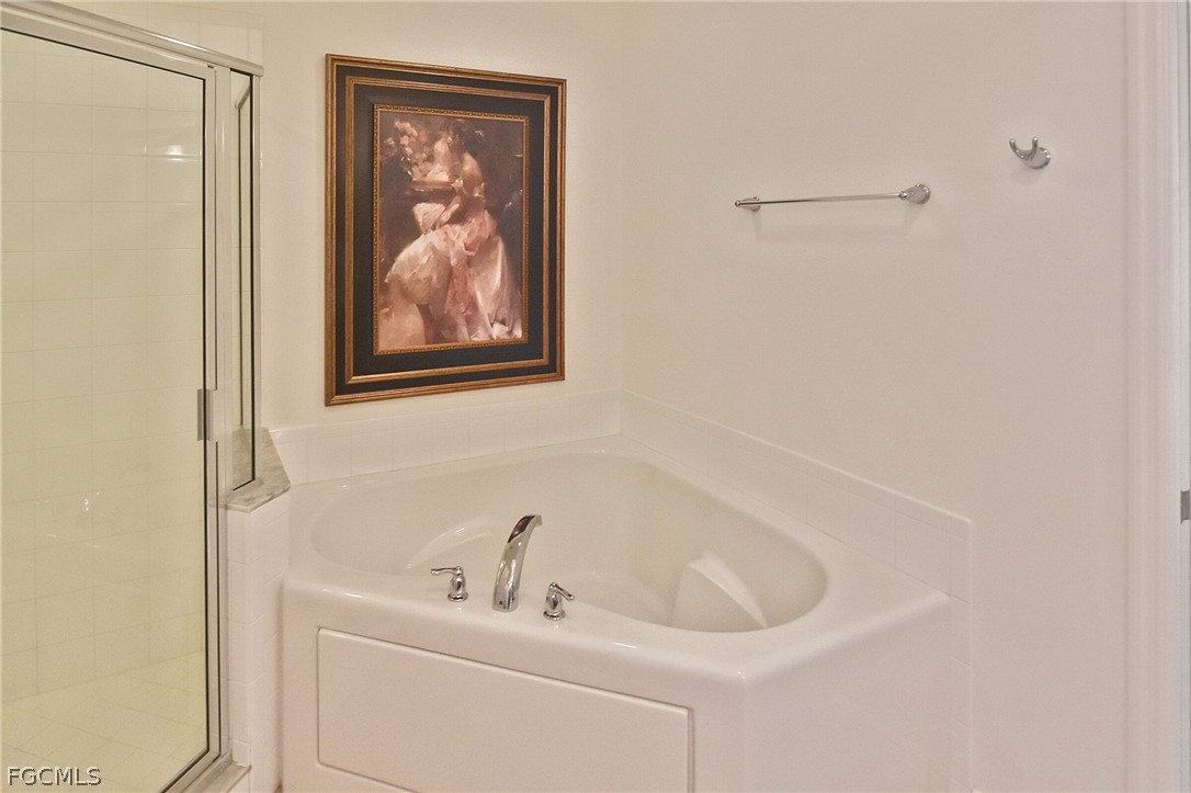 3 Bed Waterfront Home for Sale in Fort Myers, FL, $299,000 — photo 19