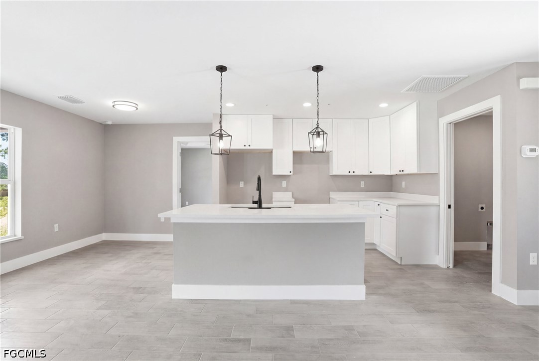 4 Bed SingleFamilyResidence for Sale in Lehigh Acres, photo 19