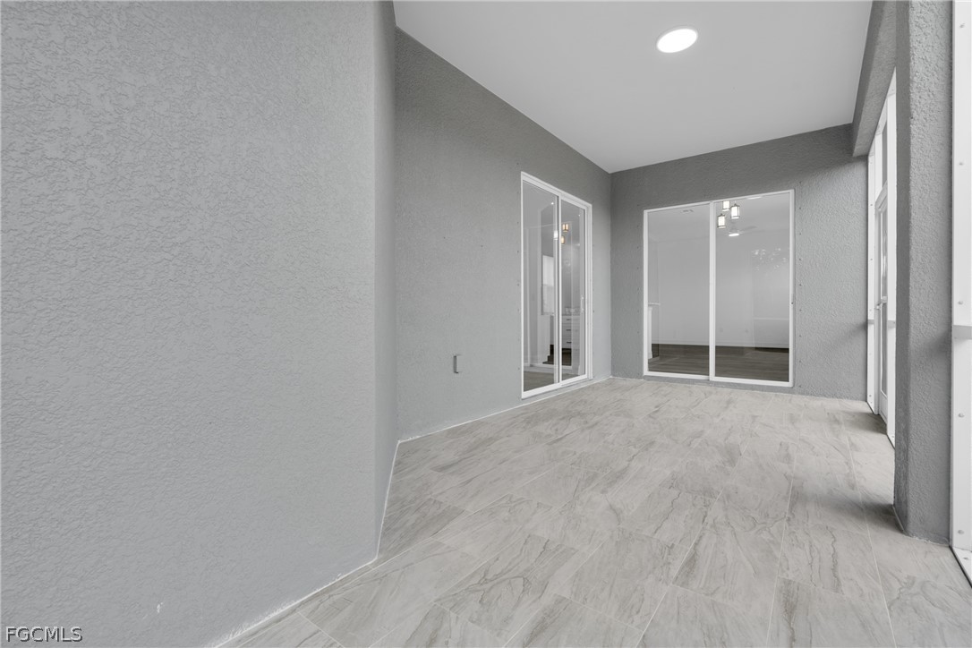 3 Bed SingleFamilyResidence for Sale in Lehigh Acres, photo 19