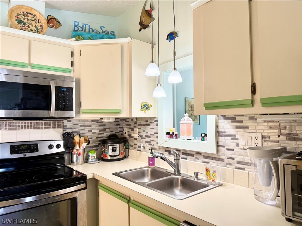 1 Bed ManufacturedHome for Sale in Naples, FL, $125,000 — photo 19