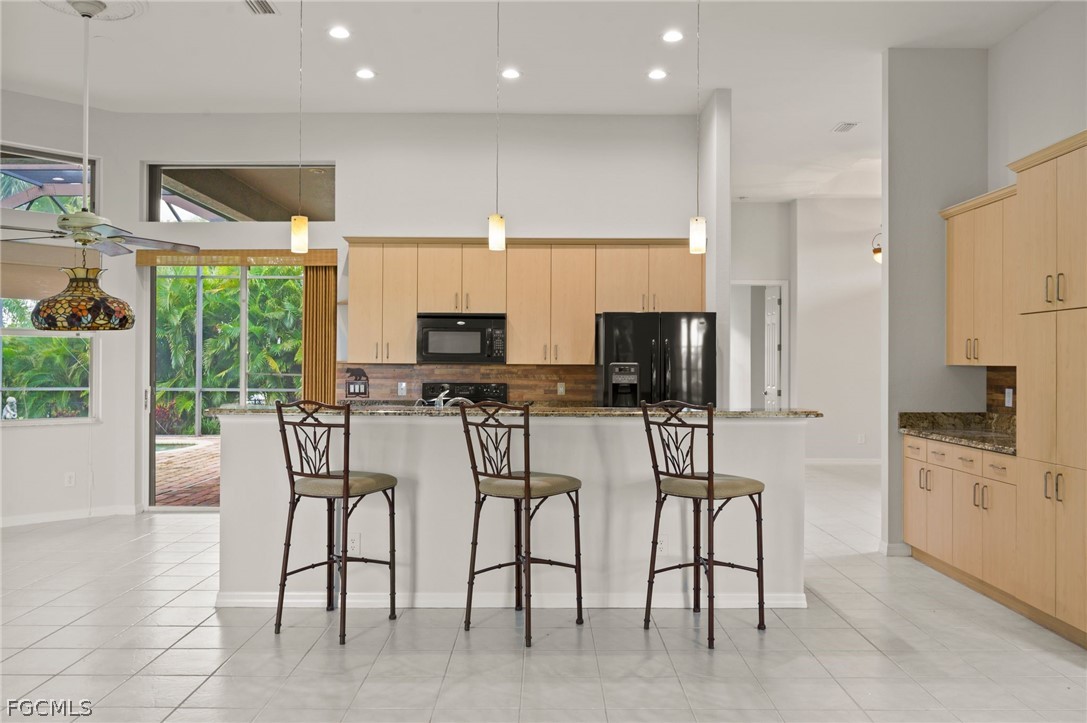 3 Bed Pool Home for Sale in Cape Coral, photo 19