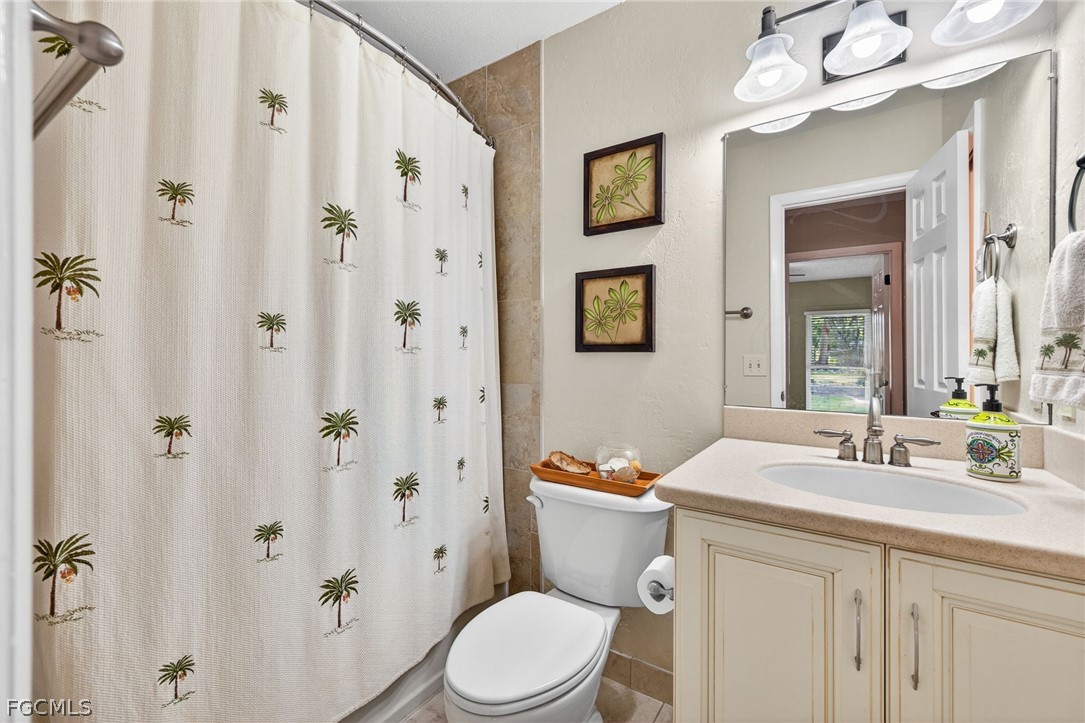 3 Bed Waterfront Home for Sale in Fort Myers, photo 19