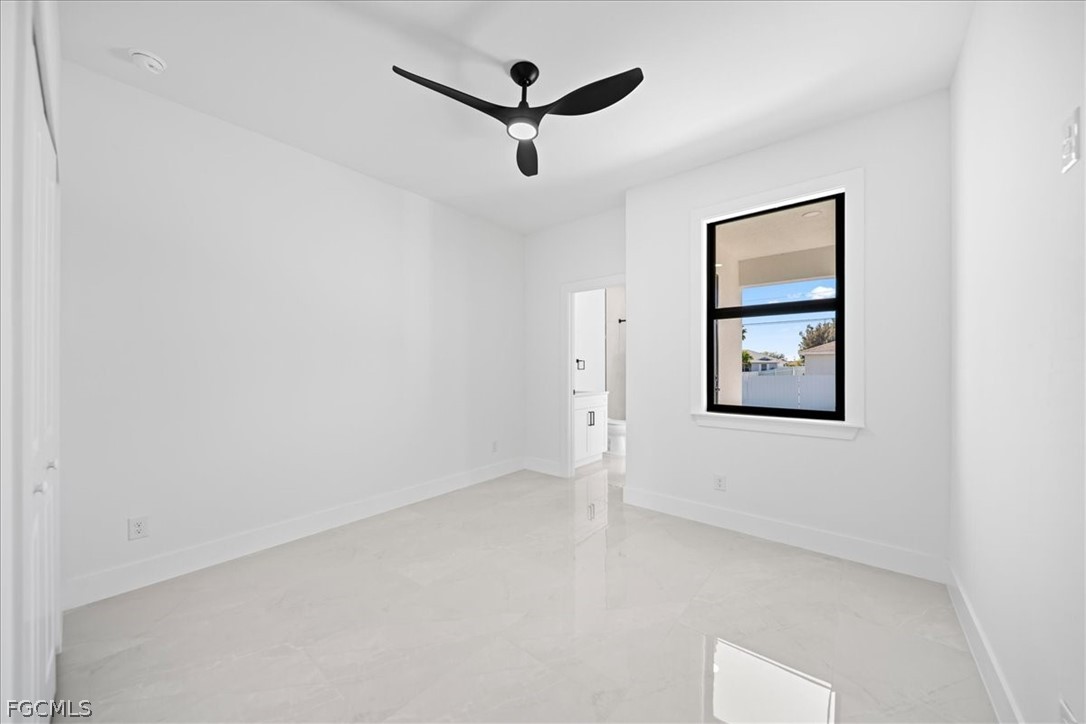 3 Bed SingleFamilyResidence for Sale in Cape Coral, photo 19