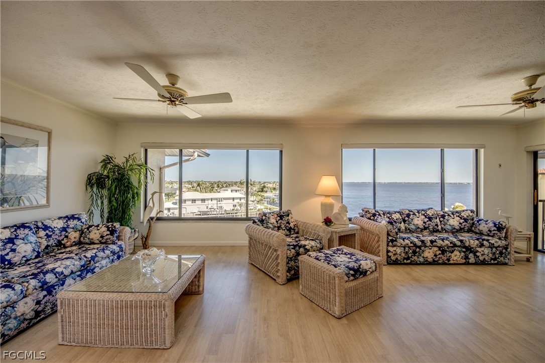 2 Bed Waterfront Home for Sale in Rivers Condo, FL, $299,900 — photo 19