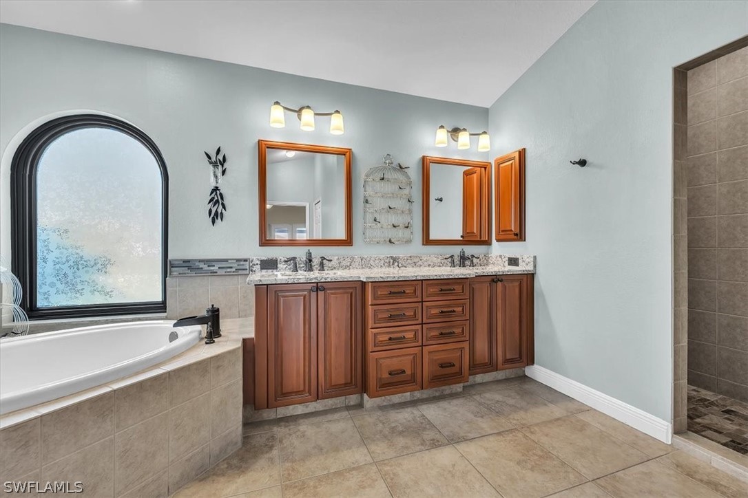 4 Bed Pool Home for Sale in Cape Coral, photo 19