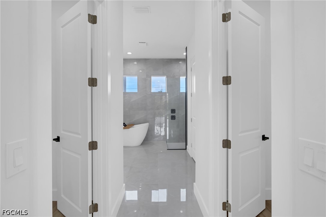3 Bed SingleFamilyResidence for Sale in Rotonda Heights, photo 19