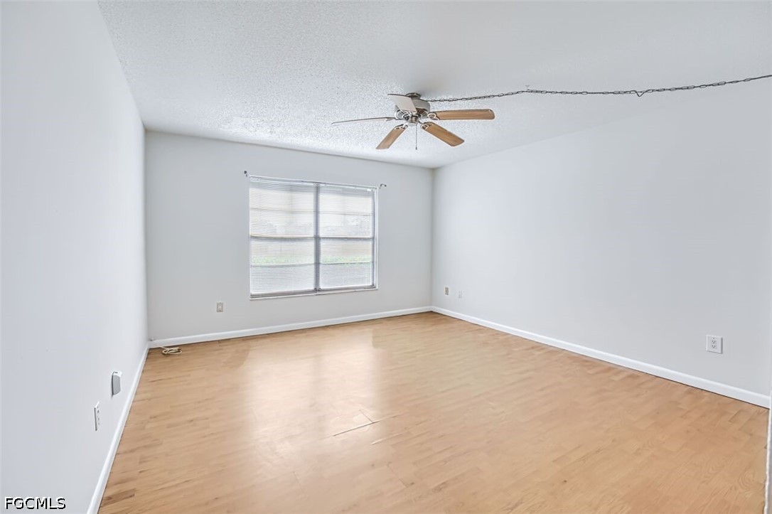 2 Bed Condominium for Sale in Fort Myers, FL, $94,900 — photo 19