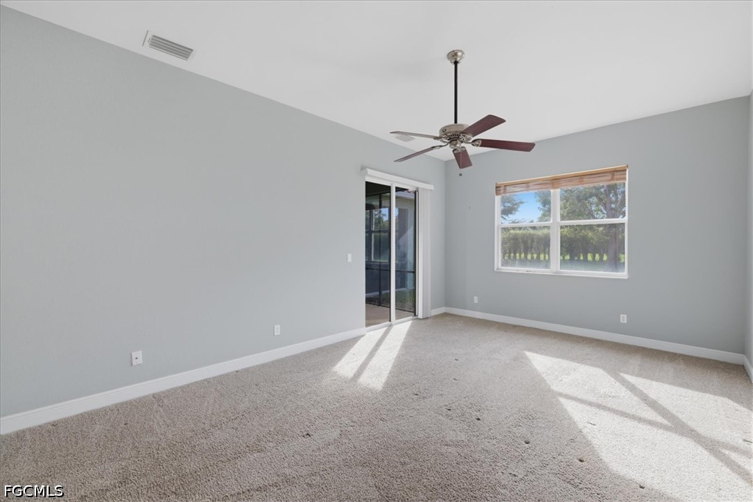 4 Bed SingleFamilyResidence for Sale in Stoneybrook, photo 19
