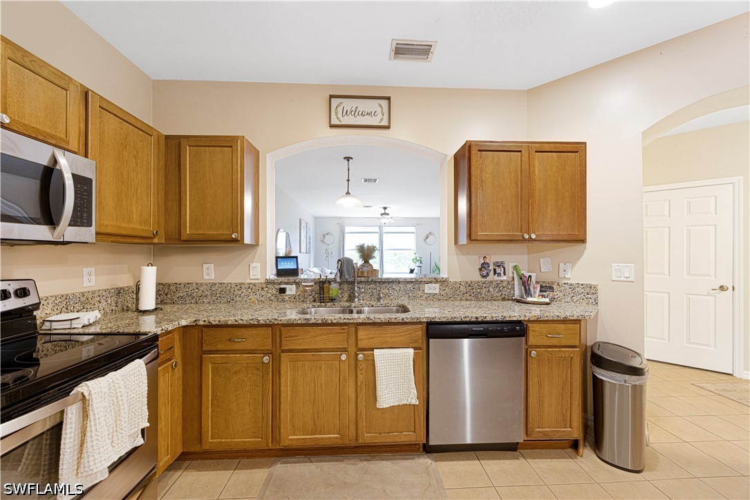 3 Bed Townhouse for Sale in Colonnade At Forum, FL, $289,000 — photo 19