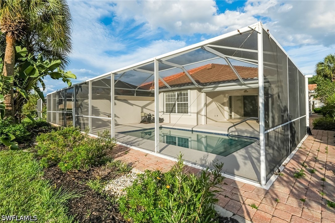 2 Bed Pool Home for Sale in Island Walk, photo 19