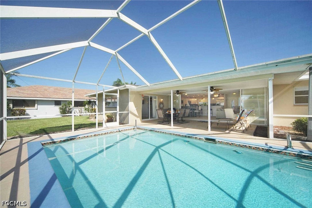3 Bed Pool Home for Sale in Cape Coral, photo 19