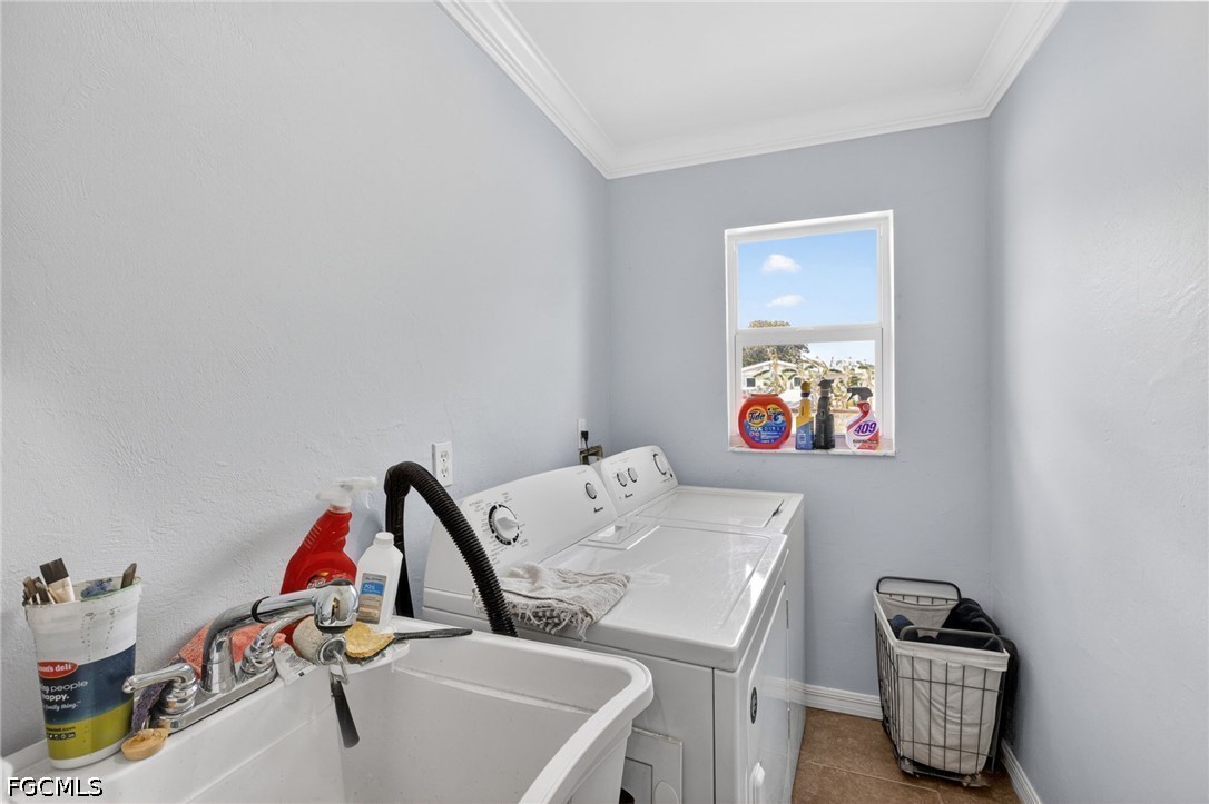 3 Bed Pool Home for Sale in Cape Coral, photo 19