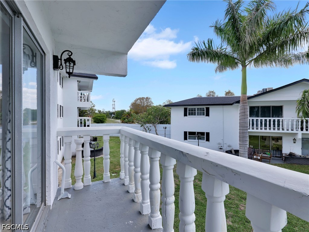 2 Bed Condominium for Sale in Windsor West, photo 19
