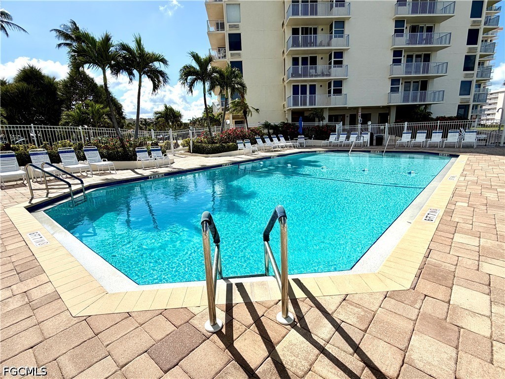 1 Bed Waterfront Home for Sale in Fort Myers Beach, photo 19