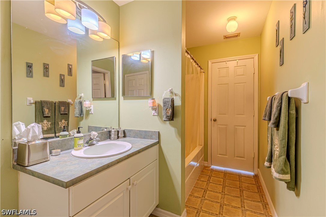 3 Bed Pool Home for Sale in Cape Coral, photo 19