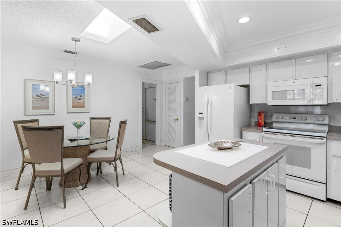 3 Bed SingleFamilyResidence for Sale in Naples, photo 19