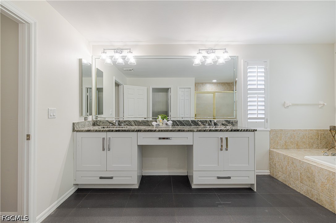 4 Bed Pool Home for Sale in Silverlakes, photo 19