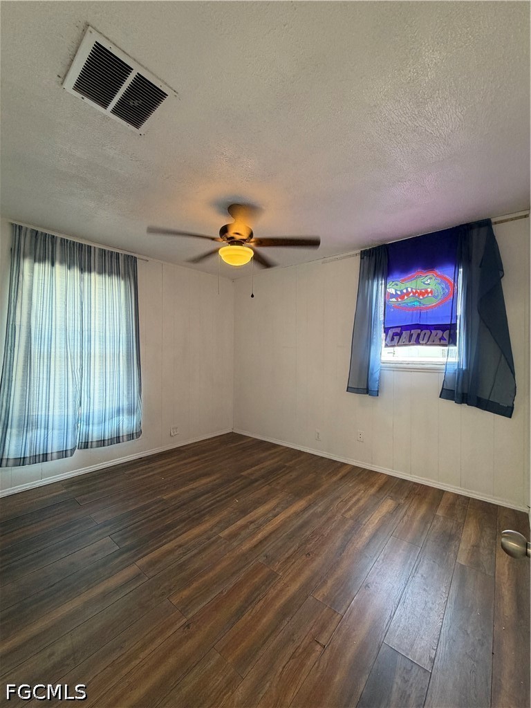 3 Bed SingleFamilyResidence for Sale in San Carlos Park, photo 19