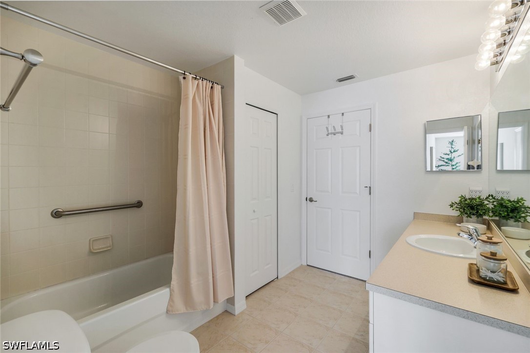 3 Bed SingleFamilyResidence for Sale in Cape Coral, photo 19