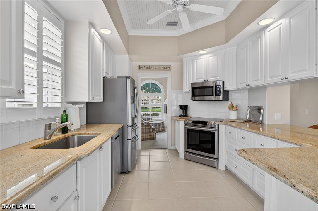 3 Bed Pool Home for Sale in Island Walk, photo 19