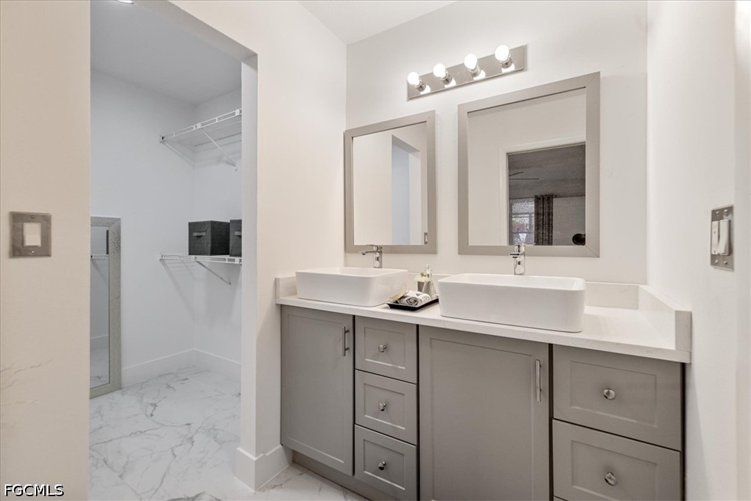 2 Bed Townhouse for Sale in Cape Coral, photo 19