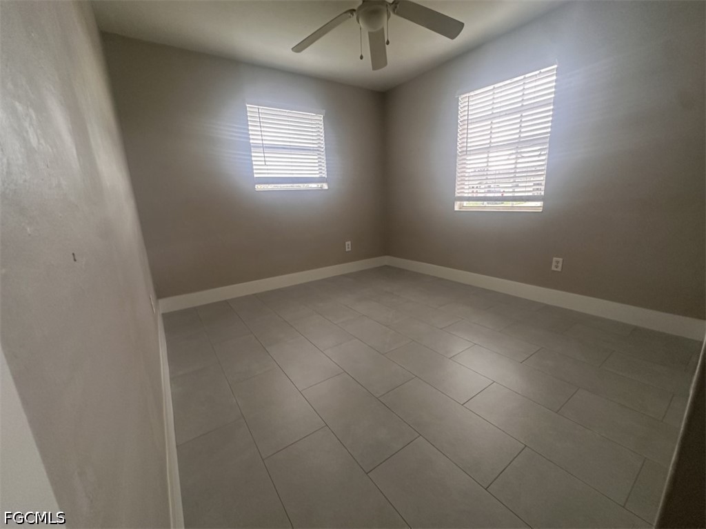 3 Bed SingleFamilyResidence for Sale in Fort Myers, photo 19